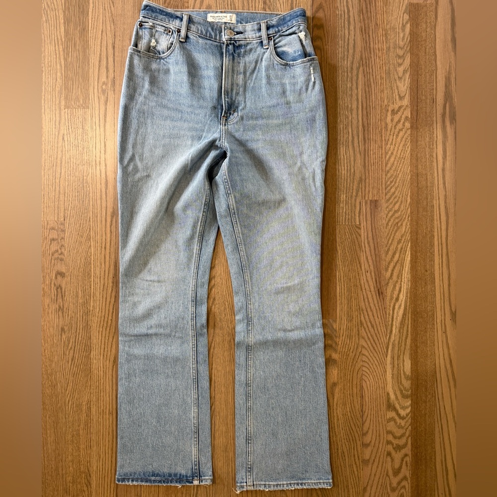 Abercrombie & Fitch the 70s Vintage Flare Ultra High Rise